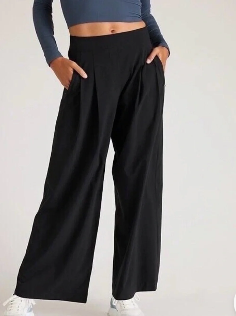 ATHLETA Brooklyn Wide Leg Crop Pant Black sz 18 LIKE NEW Ins 23”ElasticBackWaist - Picture 1 of 10